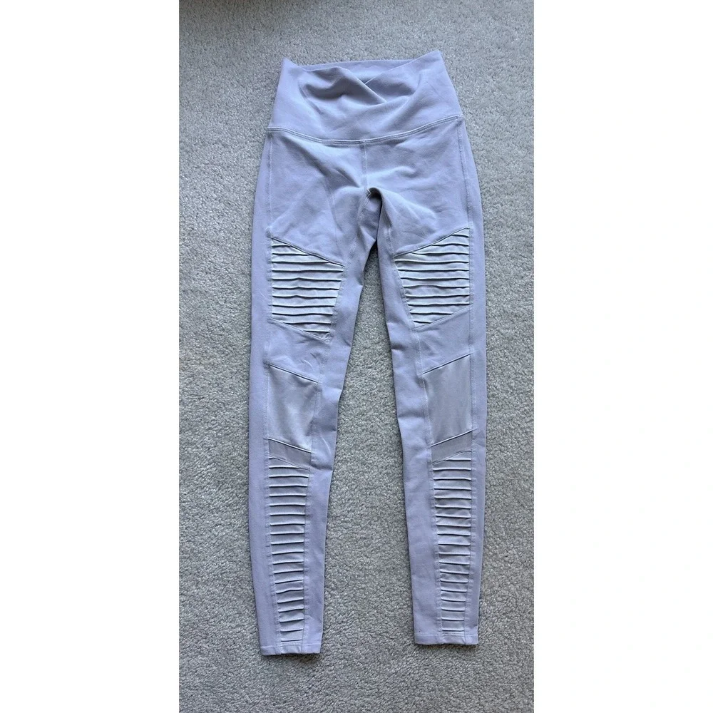 Alo Yoga Silver High-Waist Moto Legging Alloy / Alloy Glossy Small